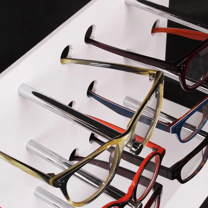 Custom_Acrylic_Eyewear_Displays_4_hiab